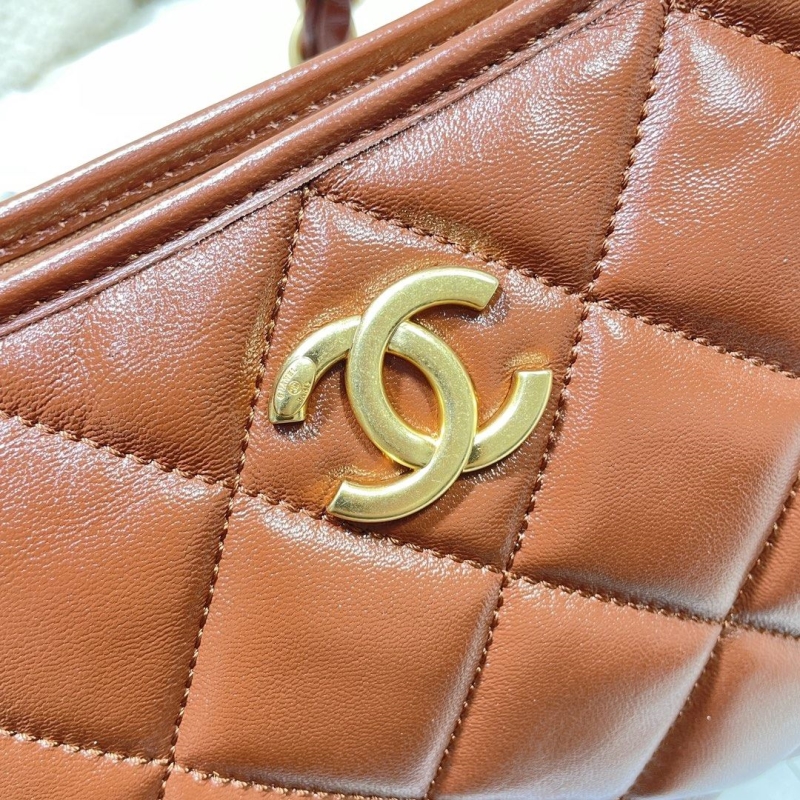Ch**el hobo bags